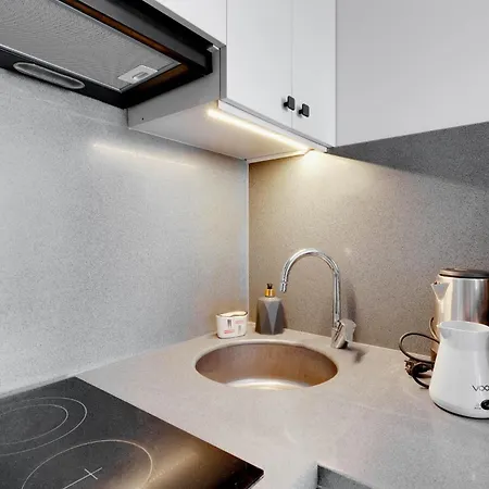 Central Flat Near Metrobus And Coast In Kadikoy Apartment *