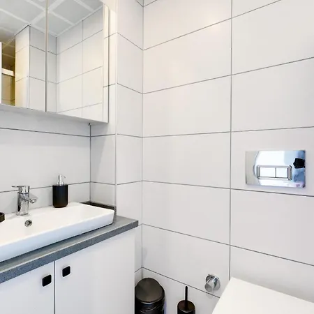 Flat Near Metrobus And Coast In Kadikoy Διαμέρισμα Κωνσταντινούπολη